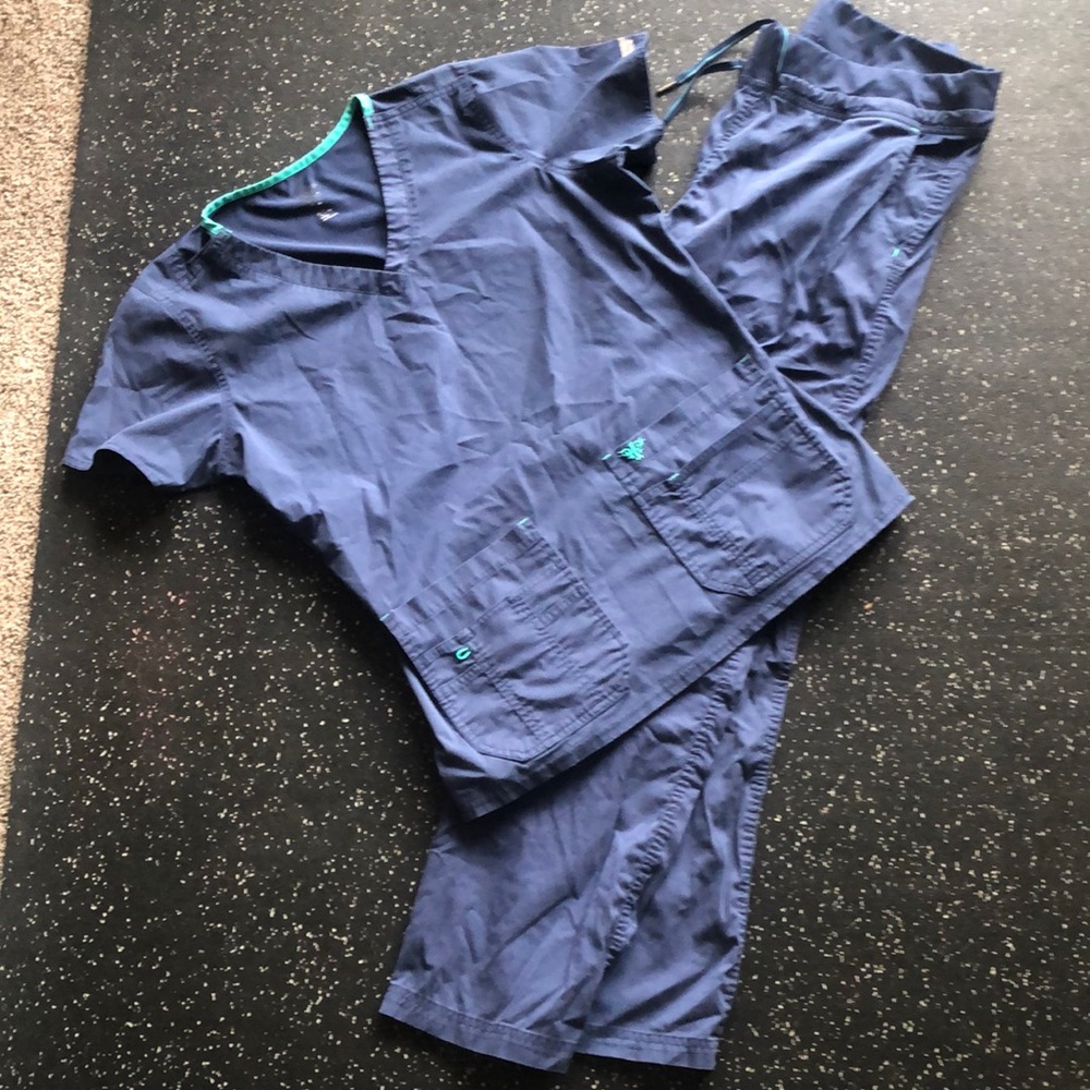 Navy Blue Women's Medical Scrub Set - Med Couture